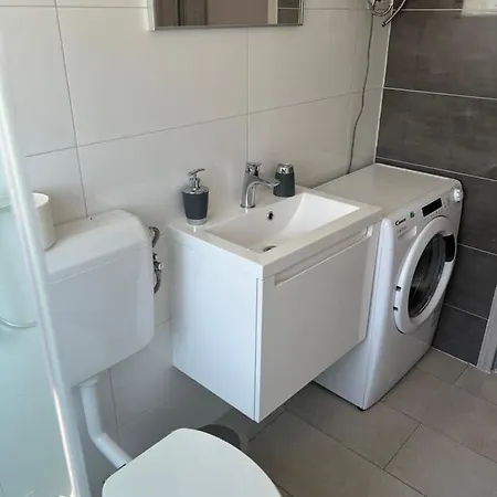Apartma Tina Krk Town Exterior photo